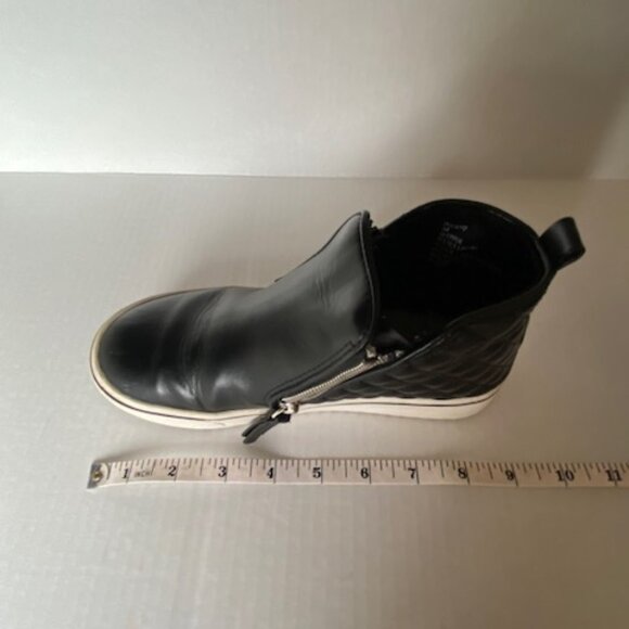 Steve Madden Sneaker Kids Size 2 Black with Zippers - Picture 10 of 10